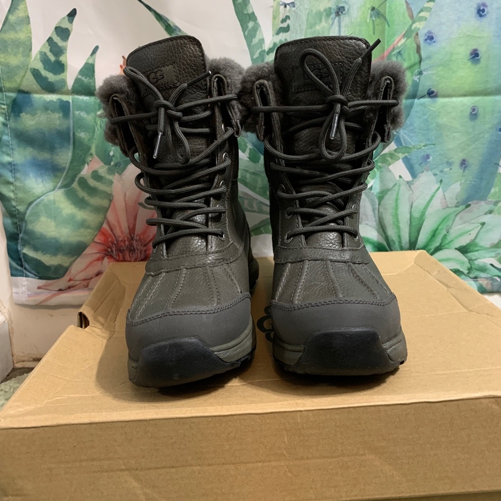 UGG Adirondack III